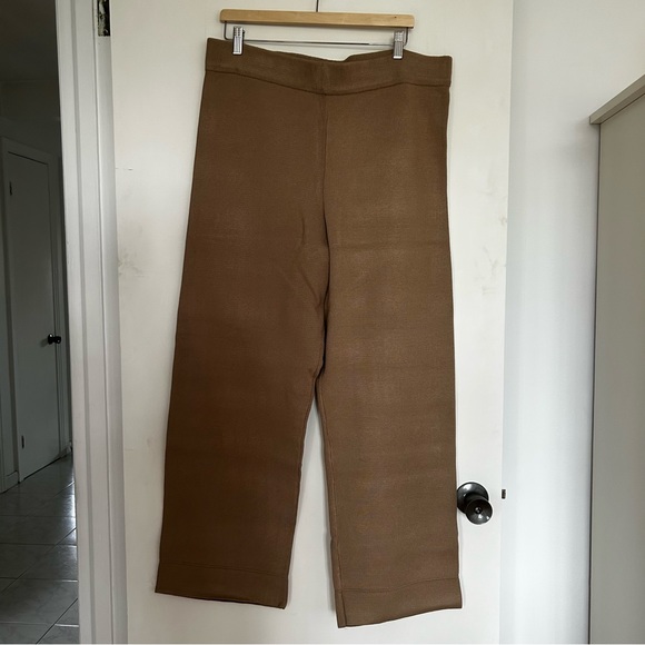 Dynamite Yarn Pants 🧶 - Picture 2 of 4